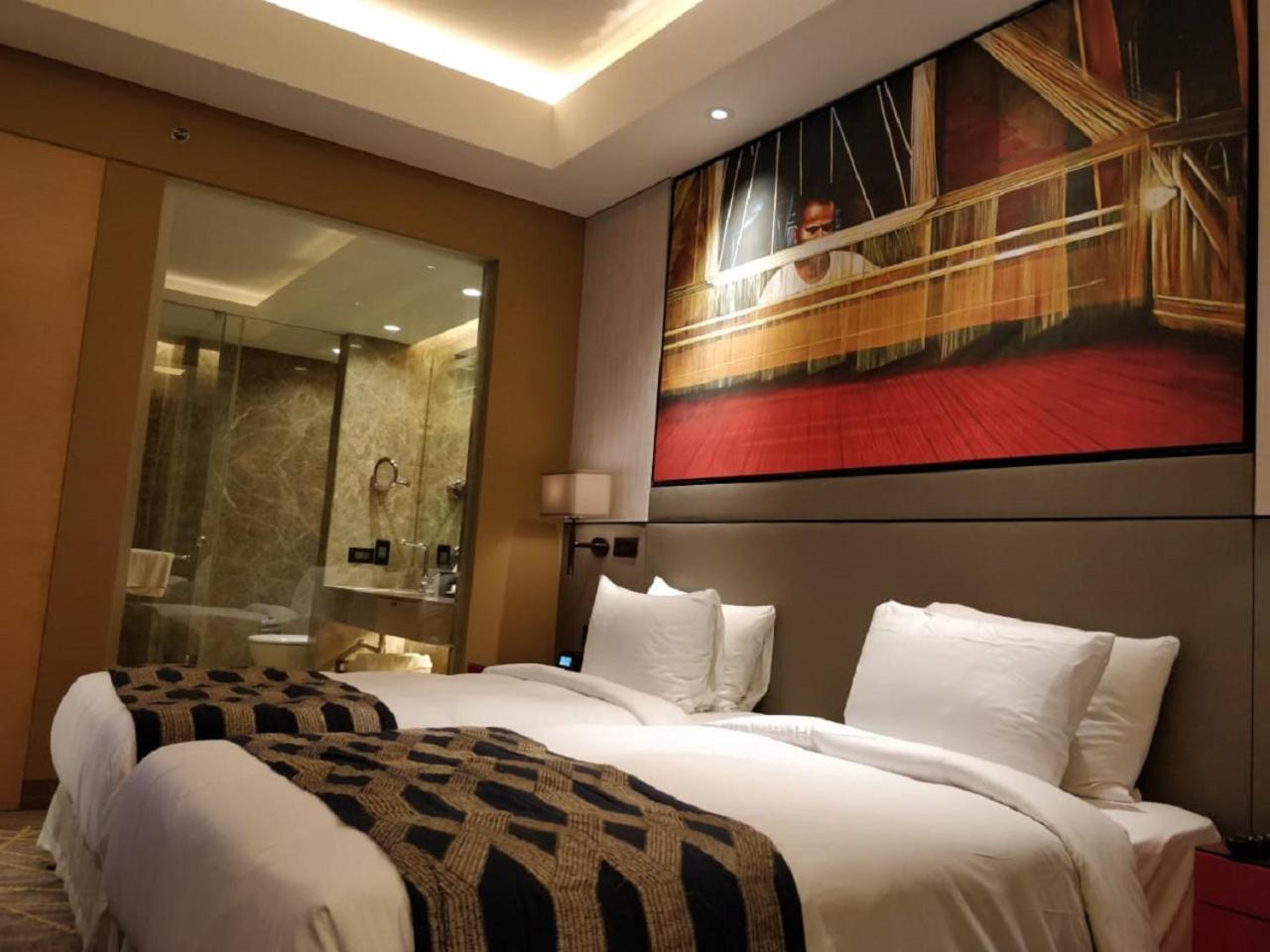 Hotel Radisson Blu Faridabad Exterior foto